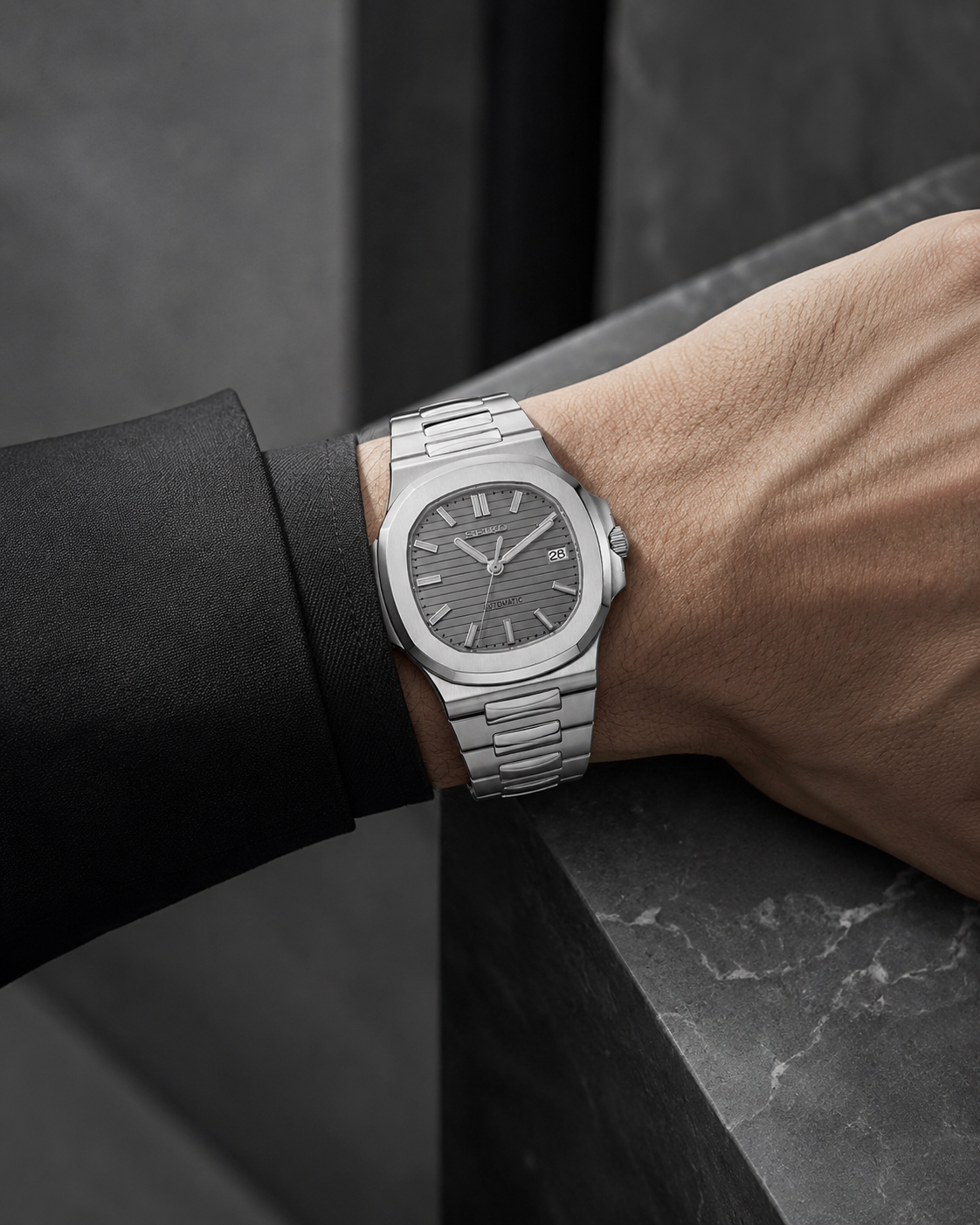 S-Nautilus Silver Gray
